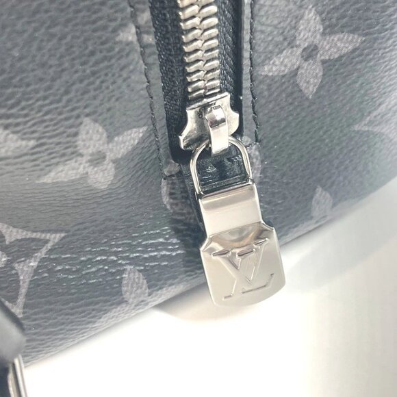 LOUIS VUITTON M83113 MonogramEclipse Locker Dopp-Kit Pouch Bag Clutch Bag - Picture 2 of 15